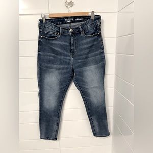 Levis Denizen high rise skinny ankle jean - 30in waist